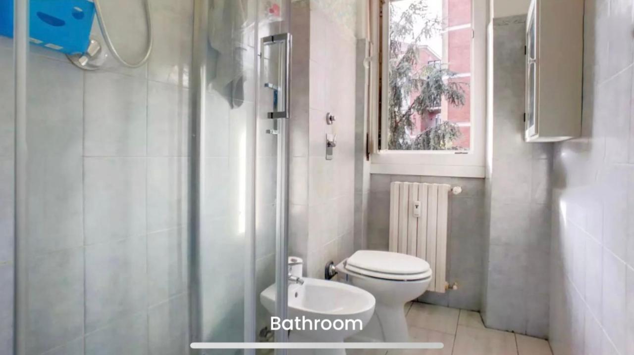 Metro Famagosta - Luminoso Con Balcone Free Wifi & Parking * Mailand